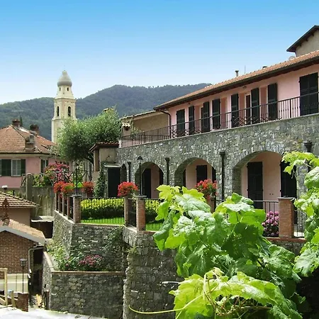 Lejlighed In Castellaro With Communal Pool Castellaro (Liguria)